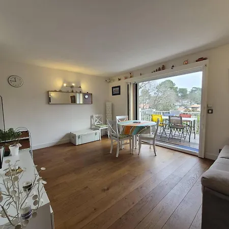 Apartment Res. Amarine. Appt 3 Pieces Terrasse Piscine Collective Chauffee Wifi